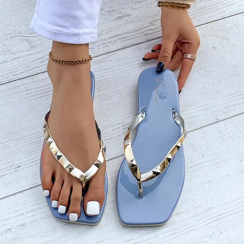 Fashion 2025 Flip-flops Women's Summer Slippers Women's Flat Shoes Outer Wear Fashion Clip-on Soft Bottom Beach Sandals and Slippers