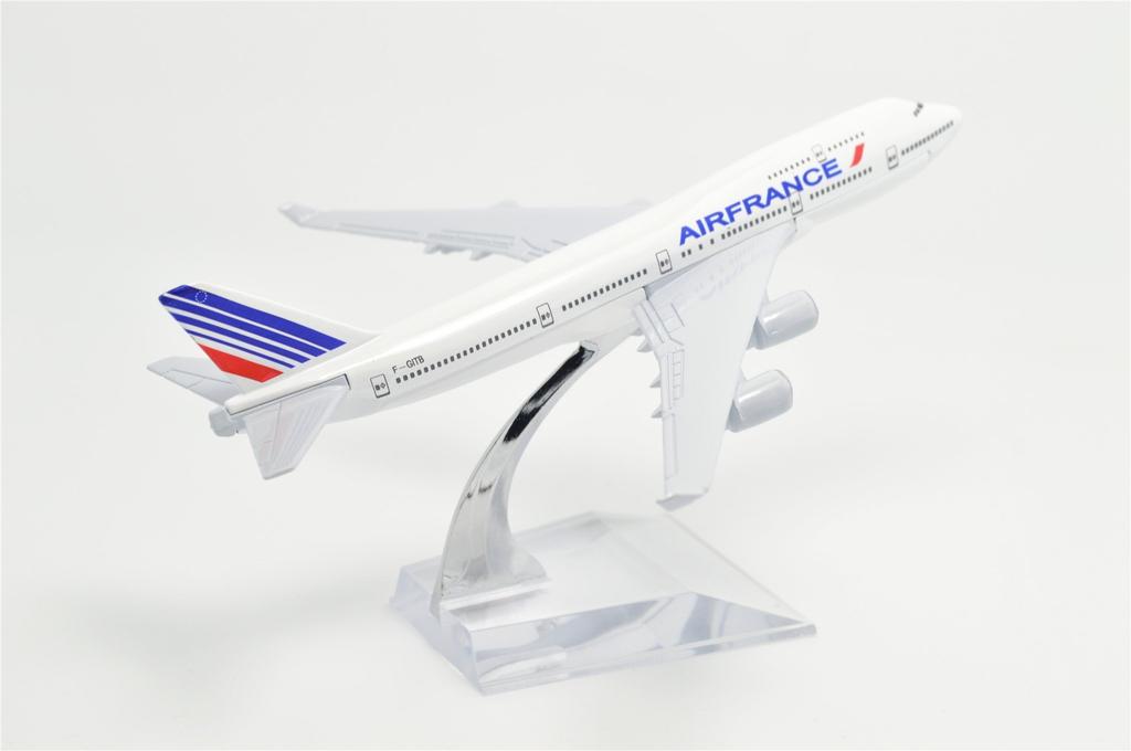 TANG DYNASTY 16cm Air France Boeing B747 Alloy Airplane Model Toy 1/400