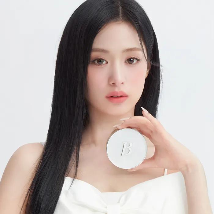 Covericious Ultimate White Cushion (Main Product)