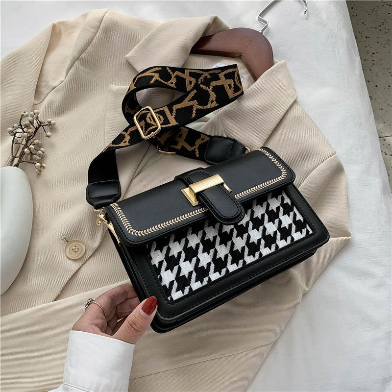 New Women's Bag Fashion Retro Trend Small Square Bag Contrasting Color Shoulder Messenger Bag Ins Foreign Style Bag Women
