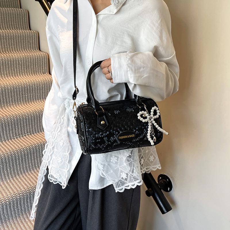 Einzelschulter Damen High-End Crossbody-Tasche Vielseitig Stilvoll Kleine Quadratische Tasche Geeignet für den Arbeitsweg mit Schleife