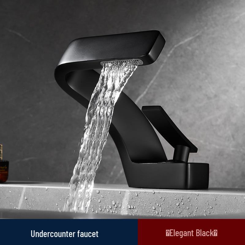 Rubinetto Ottone a Cascata Dorata – Lavabo Lusso a Foro Singolo