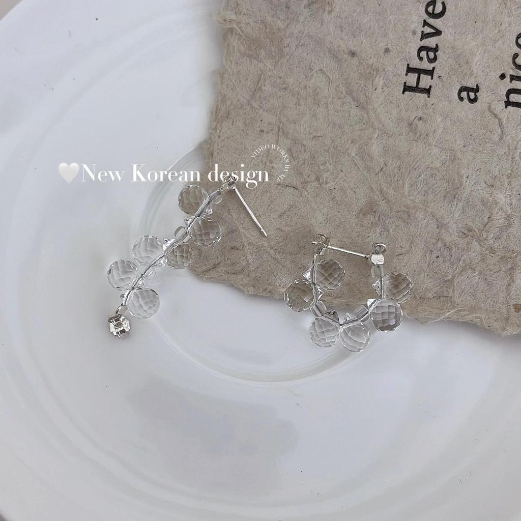 S925 Sterling Silver Crystal Stud Earrings: Sleek & Stylish Transparent Design