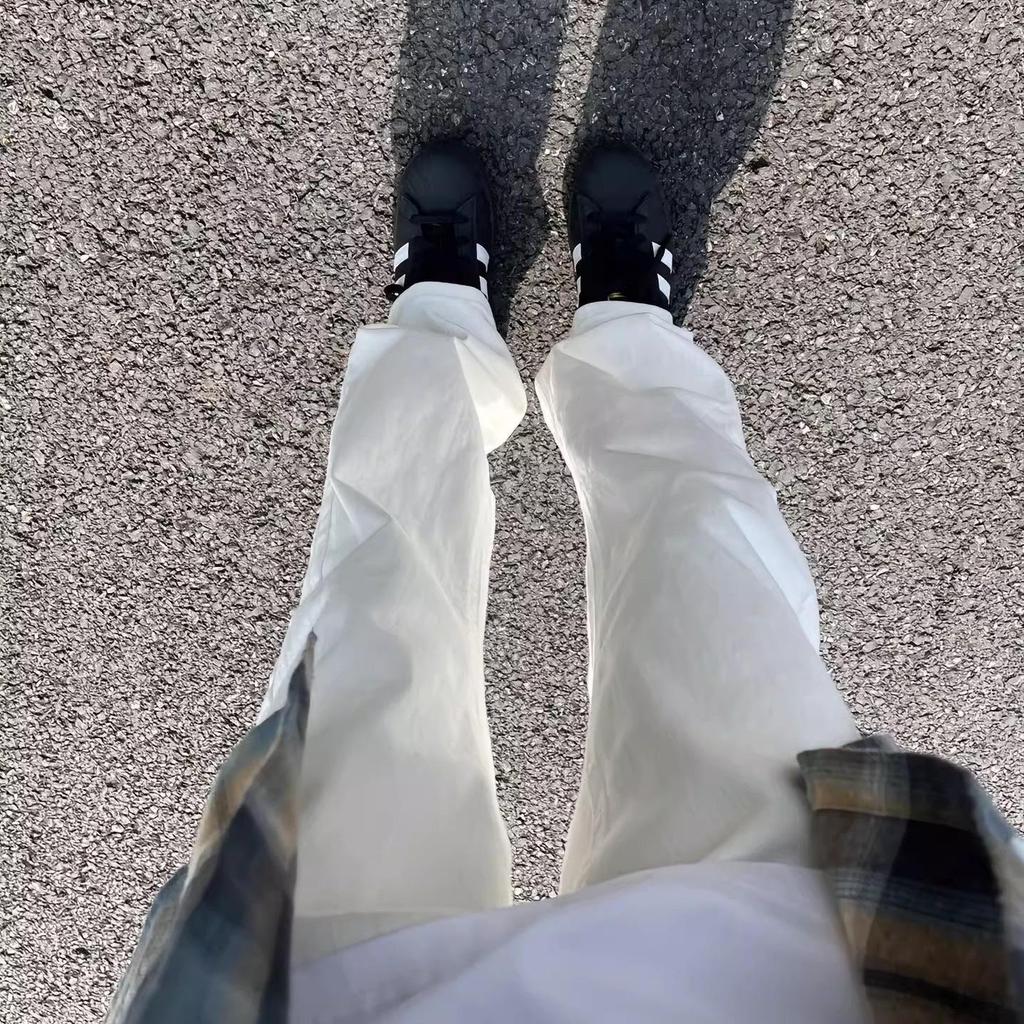 Men's White Straight-Leg Micro-Flare Jeans - Slimming, Leg-Lengthening, High Street Style for Spring/Summer.