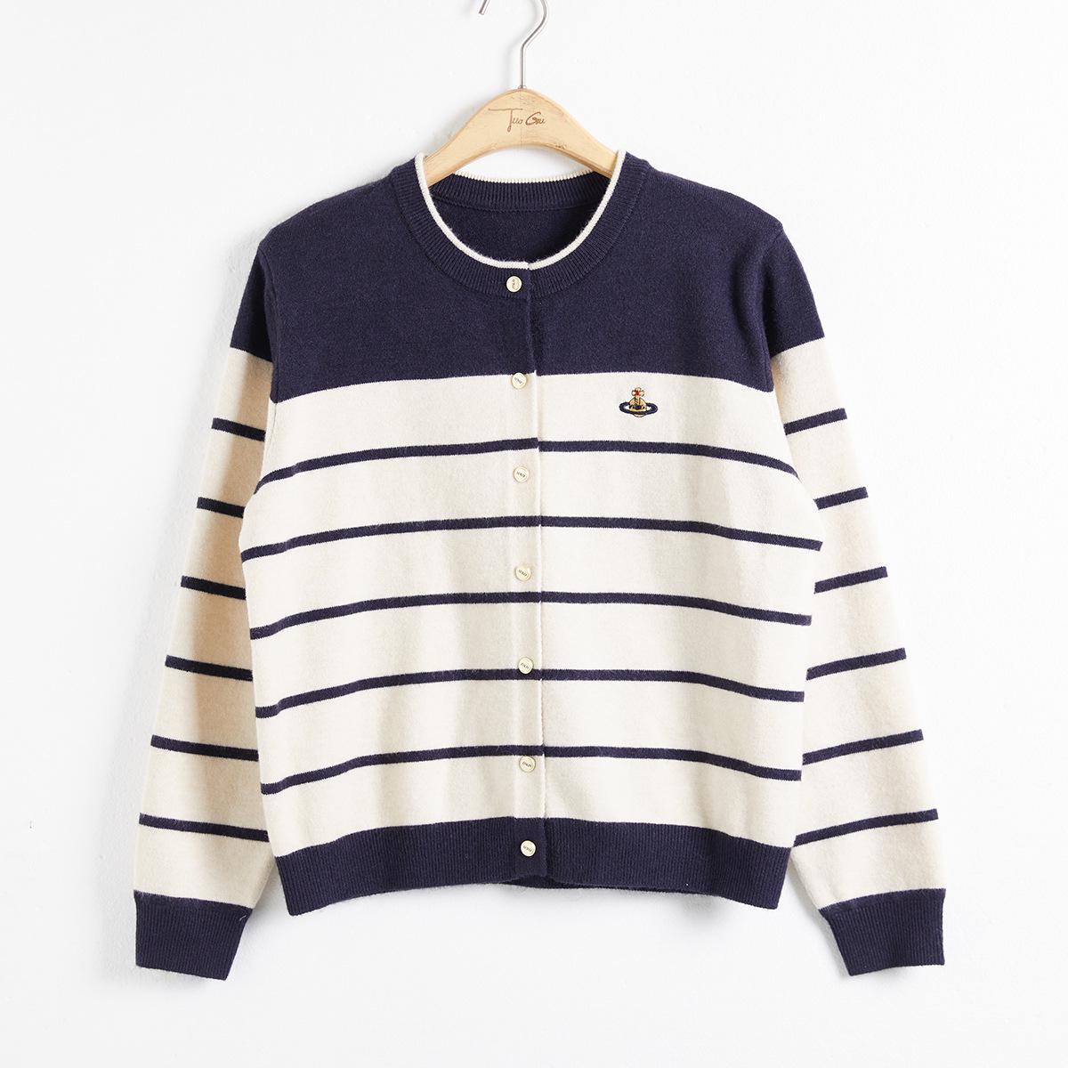 

Шанхайский трикотажный свитер Laneige с мягкой женской вышивкой - Зимняя коллекция 2024 One Size темно-синий