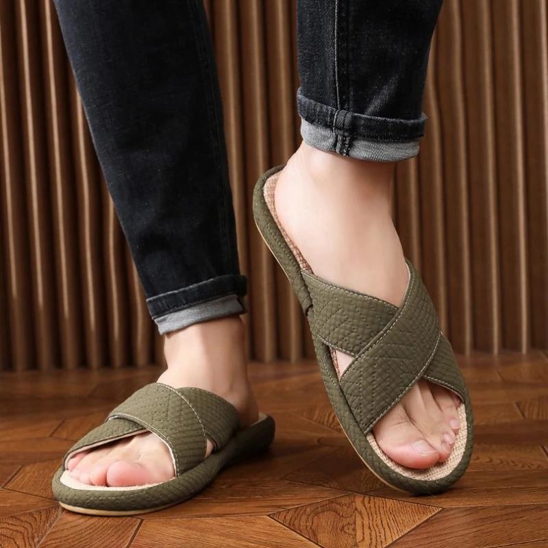 Fashion Slippers for Men Walk Around Home Sabot Sandals Man Platform Trend 2025 Original Designer Luxury Comfortable Casual Fun Shoes