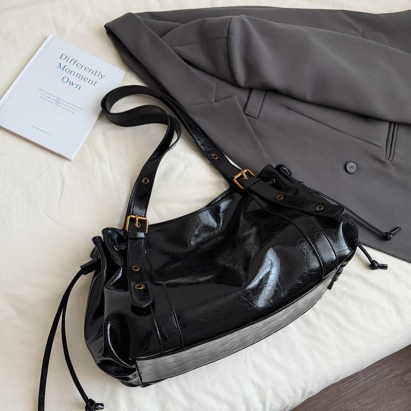 

Bag women s large-capacity winter new casual one-shoulder fashion tote bag