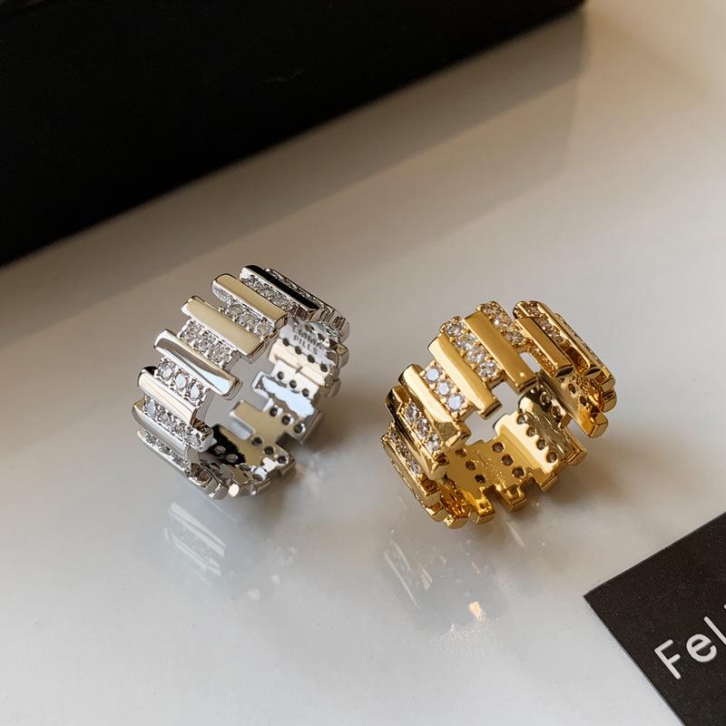14K Gold Plated Zircon Round Ring - Elegant, Fashionable, High-End Design for Index Finger