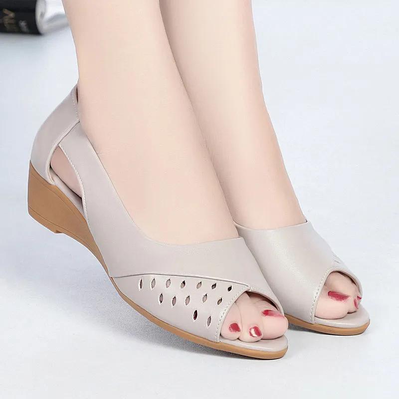 Women Summer Sandals Mother Shoes Leather Soft Bottom Non-slip Fish Mouth Comfortable Large Size Hole Shoes