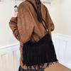 Mattierte Retro-Tasche Damen Großraum Neue Herbst- und Winter-Umhängetasche mit Fransen Pendeln