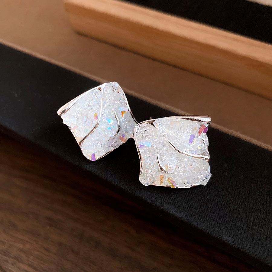 Shaped Earrings Retro Exquisite Women Jewelry
