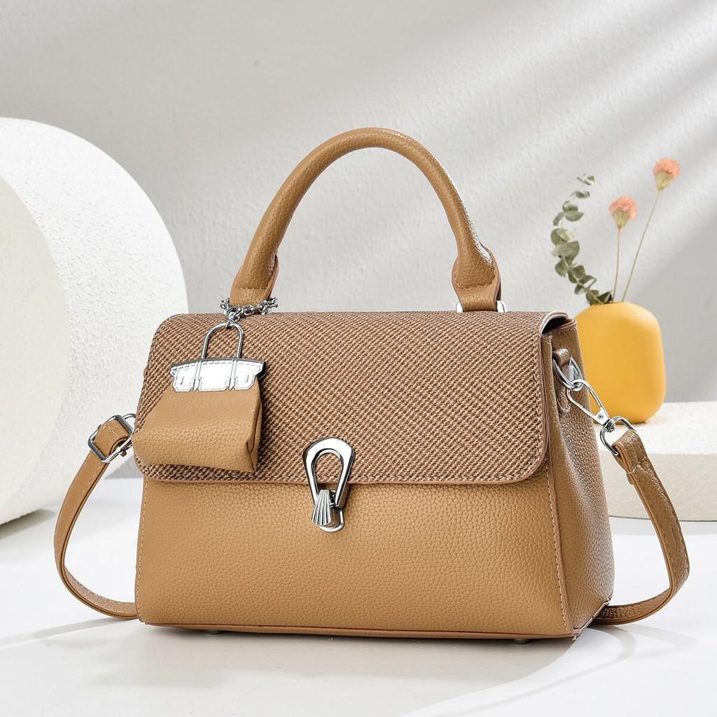 Street Style Solid Color Pu Tote Bag For Women With Quilted Pattern And Inner Zipper Pocket