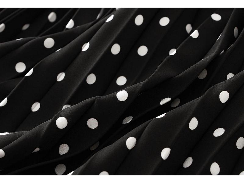 Korean-Japanese Polka Dot Pleated Midi Skirt, High Waist, Slimming, 2026 Spring/Summer Collection.