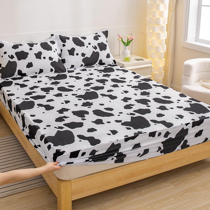 Solid Color Washed Cotton Fitted Sheet with Non-Slip Design and Skin-Friendly Pillowcase