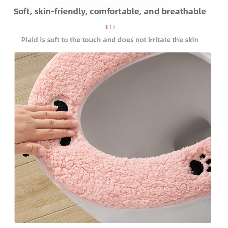 Creative Puppy Keeps Warm in Winter, Cute At Home, Anti-fouling Toilet Mat with Handle