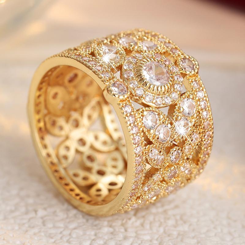 Luxury Inlaid White CZ Women's Ring Sparkling Gold Color Geometry Daily Wear Party Jewelry Anniversary Gift