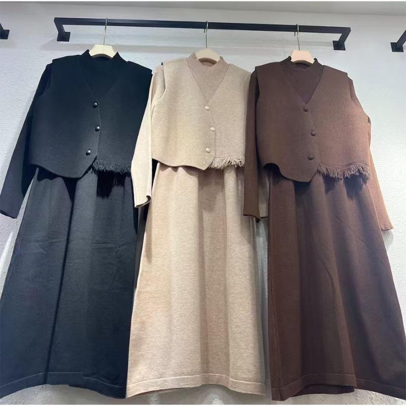 Irregular vest knitted dress two-piece set autumn and winter semi-turtleneck temperament commuter design suit women