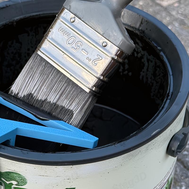 Paint Can Brush Cleaner, Clip-On Paint Scraper,Anti-Drip Paint Holder,Compatible with Various Sizes of Paint Cans,Prevents Leaks