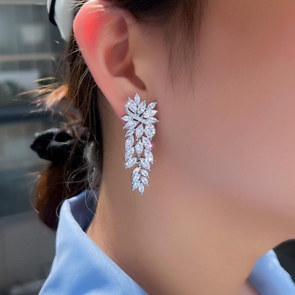 Grid Temperament Full Of Zircon Flower Earrings Bridal Dinner Dress Temperament Luxury Full Of Diamond Earrings