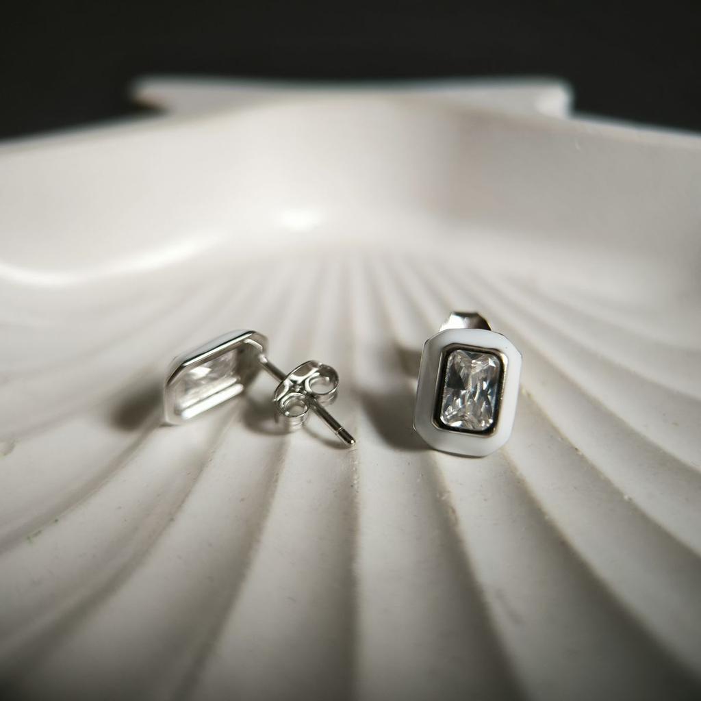 Серебряные серьги с фианитами, емаллю (60002254)