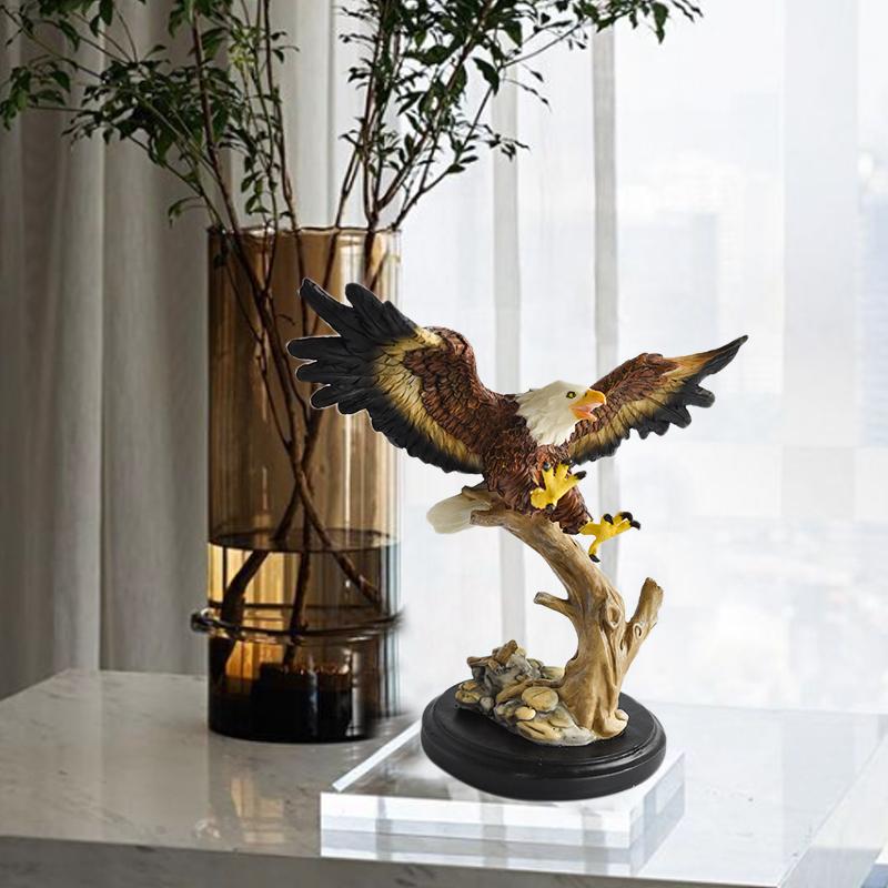 Chinese Style Simulated Eagle Ornaments Resin Decoration for Home Living Room Wine Cabinet Foyer Office Crafts