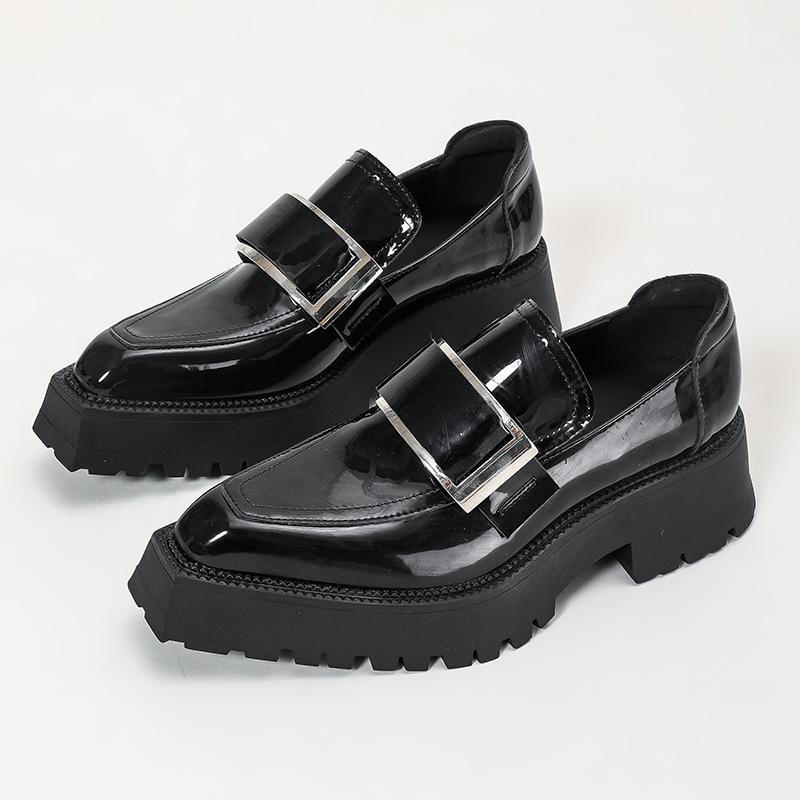 

Остроносые маленькие кожаные туфли женские ретро металлические одинарные туфли кожаная толстая подошва толстый каблук подиум 40 чёрный