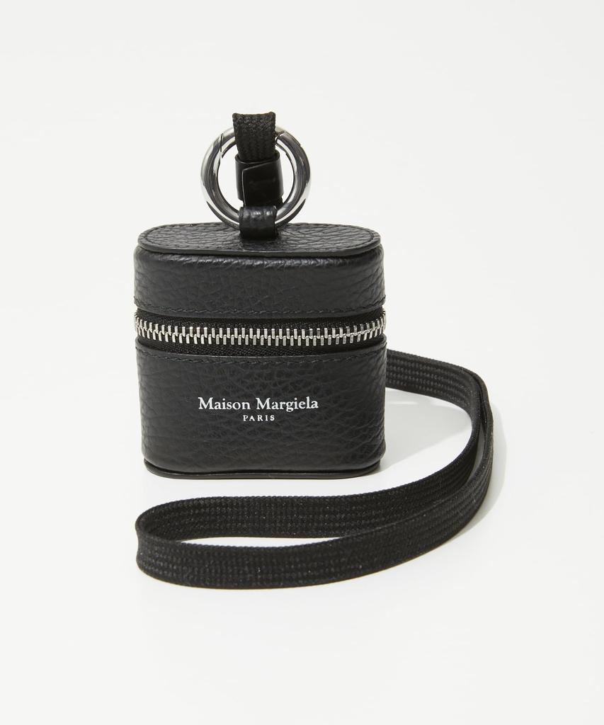 Maison Margiela AirPods Case SA1VZ0015P6421 BLACK [Used]