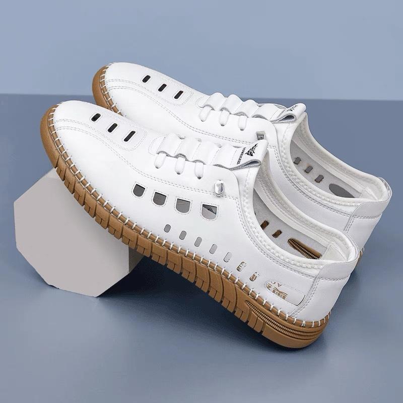 2024 summer new hollow breathable leather sandals men's hole shoes handmade online casual bag head sandals men 7779