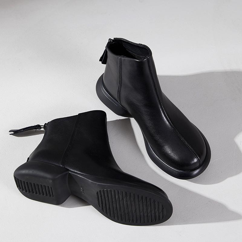 The first layer of cowhide short boots for women's autumn and winter 2025 new retro ethnic leather Chelsea women's small leather boots