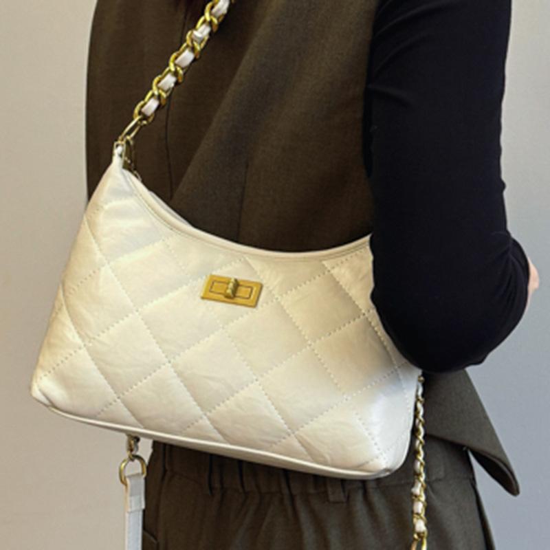 Stylish and High-value Diamond Chain Bag, Dumpling Tote Bag, Foreign Style Summer Underarm Bag, Single Shoulder Crossbody Commuter Bag for Women