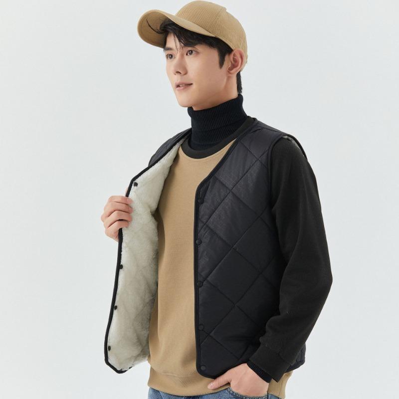 

Men s lamb wool autumn and winter short men s vest rhombus velvet warm wool suit pointed corner vest M (within 55kg)