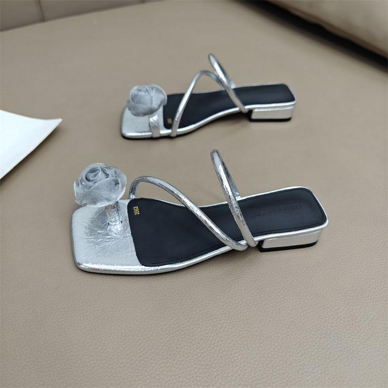 Small low heel set toe French cool slippers fairy shoes fashion wear 2025 new summer temperament toe sandals