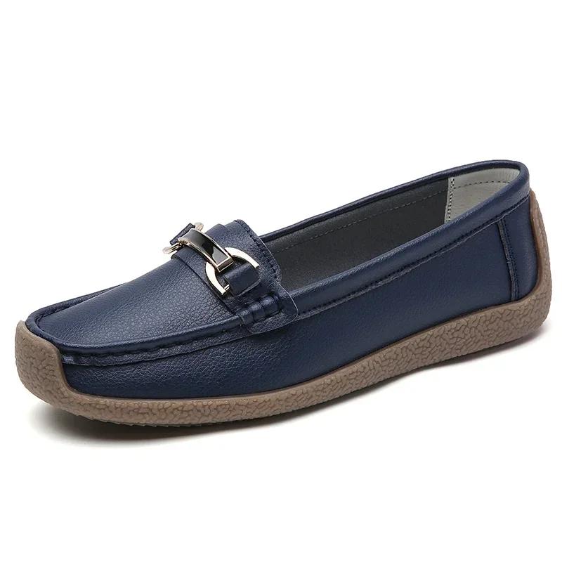 Women's Leather Flats Lightweight Slip-on Loafers Non-slip Soft Sole Casual Walking Shoes with Metal Buckle Plus Size 35-44