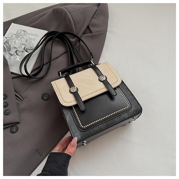 

2025 autumn new lazy wind travel commuter backpack large capacity fashion simple contrasting color shoulder messenger bag чёрный