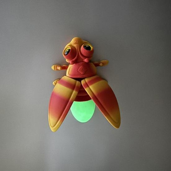 3D Printed Firefly Ornament Cute Magnetic Firefly Figurine with Glow-in-the-dark Tail Colorful Firefly Refrigerator Magnet for Home Decor Fun Gift