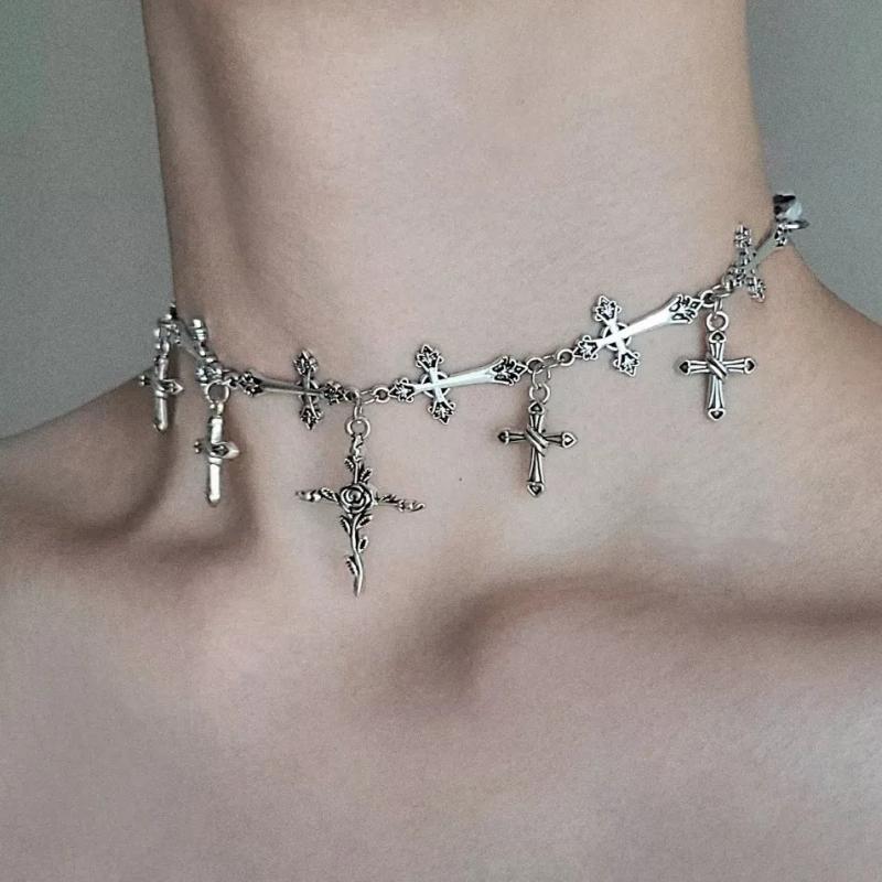 Stainless Steel Hollow Flame Heart-Shaped Necklace For Man Woman Punk Metal Collar Necklace Luxury Hip Hop Jewelry Accessories