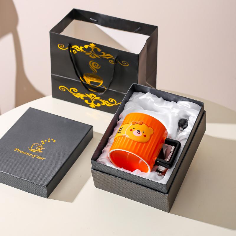 Creative Cute Bear Ceramic Mug Couple Cup Boys and Girls Water Cup Coffee Cup with Spoon Home Breakfast Cup
