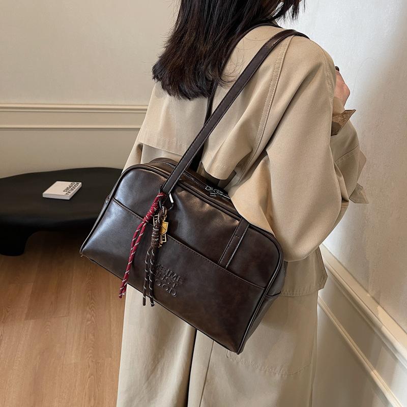 

Niche underarm bag women s autumn 2025 new trendy fashion retro commuter bag large-capacity briefcase 31*12*21