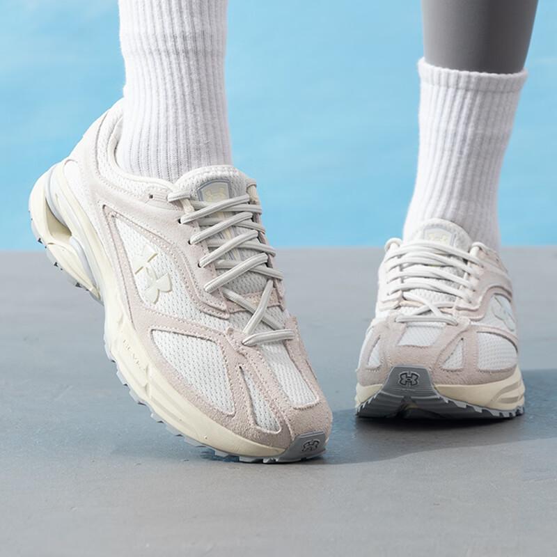 Under Armour HOVR Unisex Four Seasons Casual Shoes EU 44.5