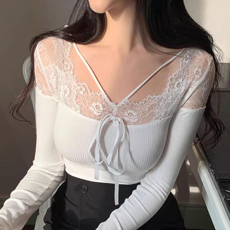 Korean Dongdaemun Women s Sexy Lace Spliced Slim Knit Sweater One size