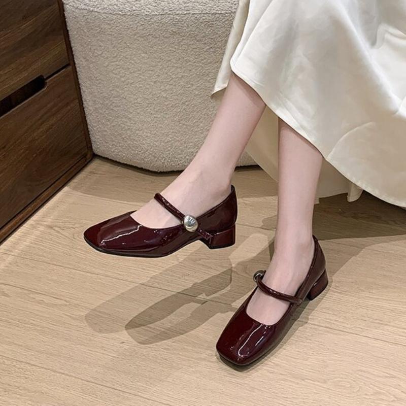 Fashion Retro Red Shoes Women Thick Heels Ankle Buckle Lolita Shoes Woman Student French Square Heel Shallow Mouth Single Shoe