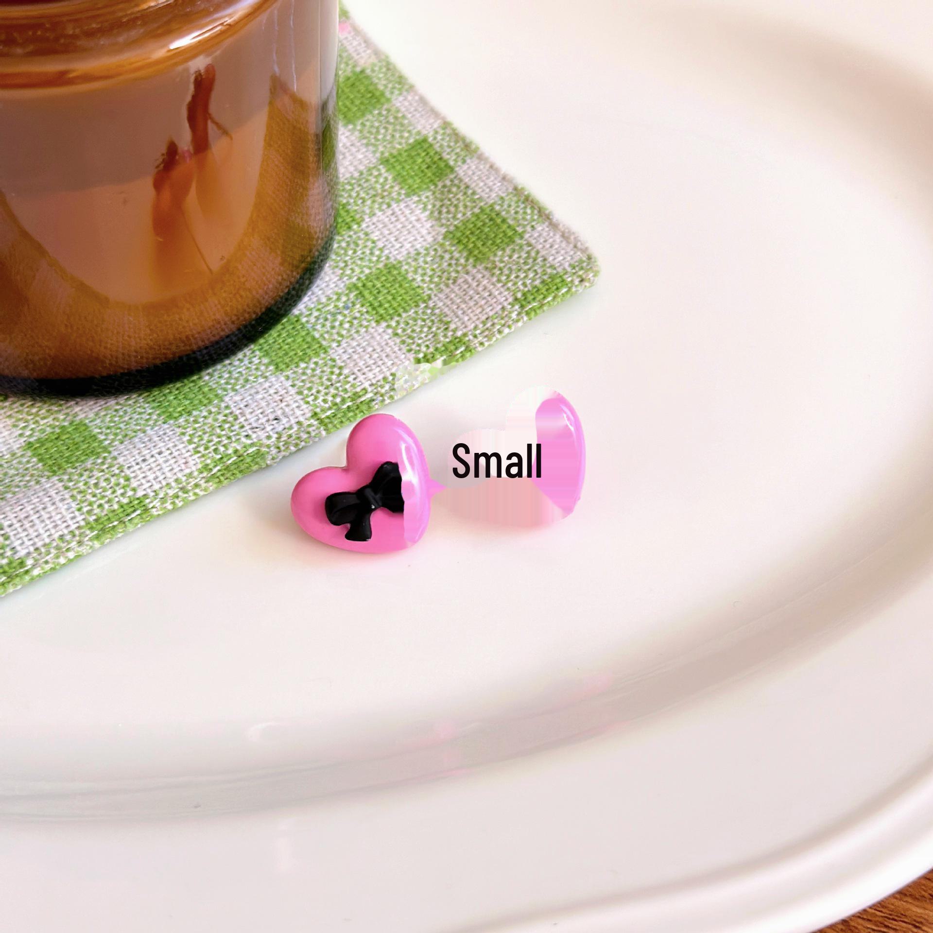 

Черно-розовые серьги-бантики в стиле хип-хоп с дизайном в виде сердца и противомоскитной спирали