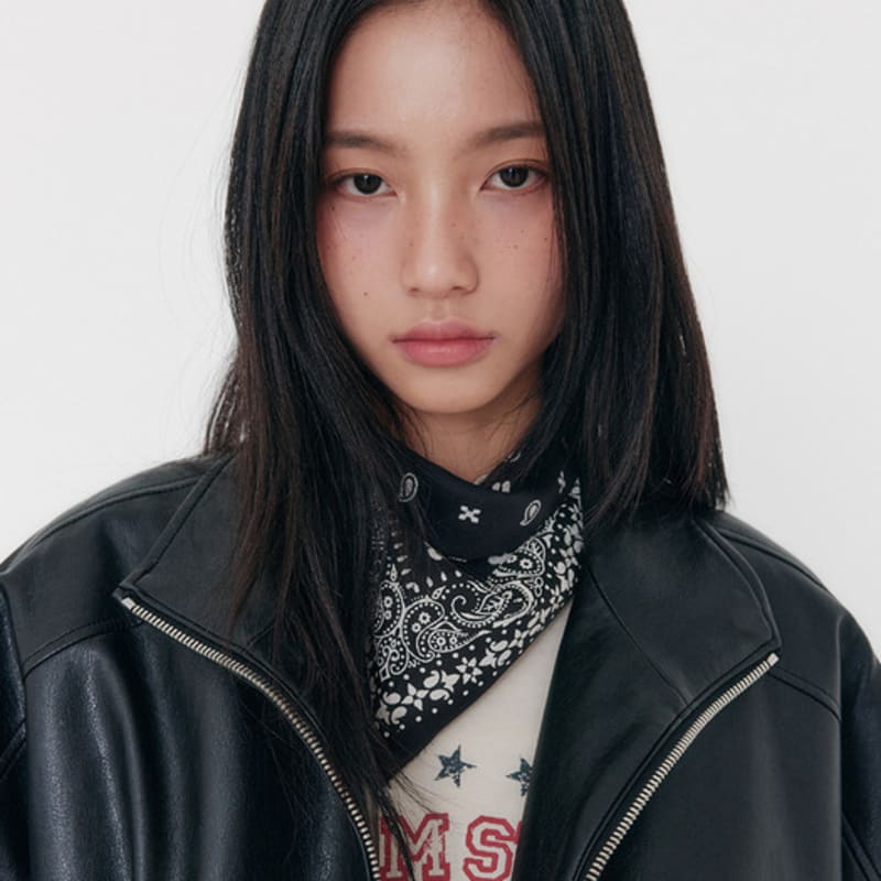 

zeezeezee Printed Silky Scarf _ 4 Colors black