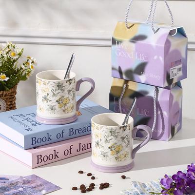 Blühende Blumen Keramik-Wasserbecher mit Deckel Paar Feiertagsgeschenk Paar Tasse Hochwertig aussehendes Wasser-Souvenir