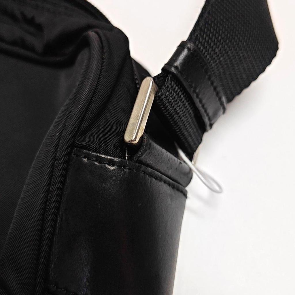 [Pre-Owned] Logo Fabric Messenger Bag - Very Good #1MQ6IR6