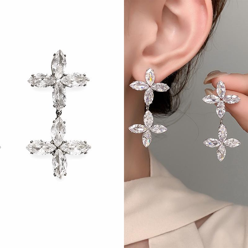 

Light Luxury Double Cross Four-Leaf Clover Zircon Earrings in Gold-Plated Copper. Copper Plated with Real Gold