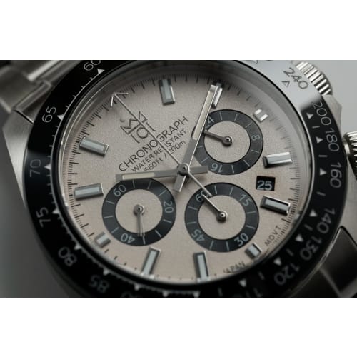 [HYAKUICHI 101] No.11 Hyakuichi Diver's Chronograph Ceramic Bezel Ivory IV