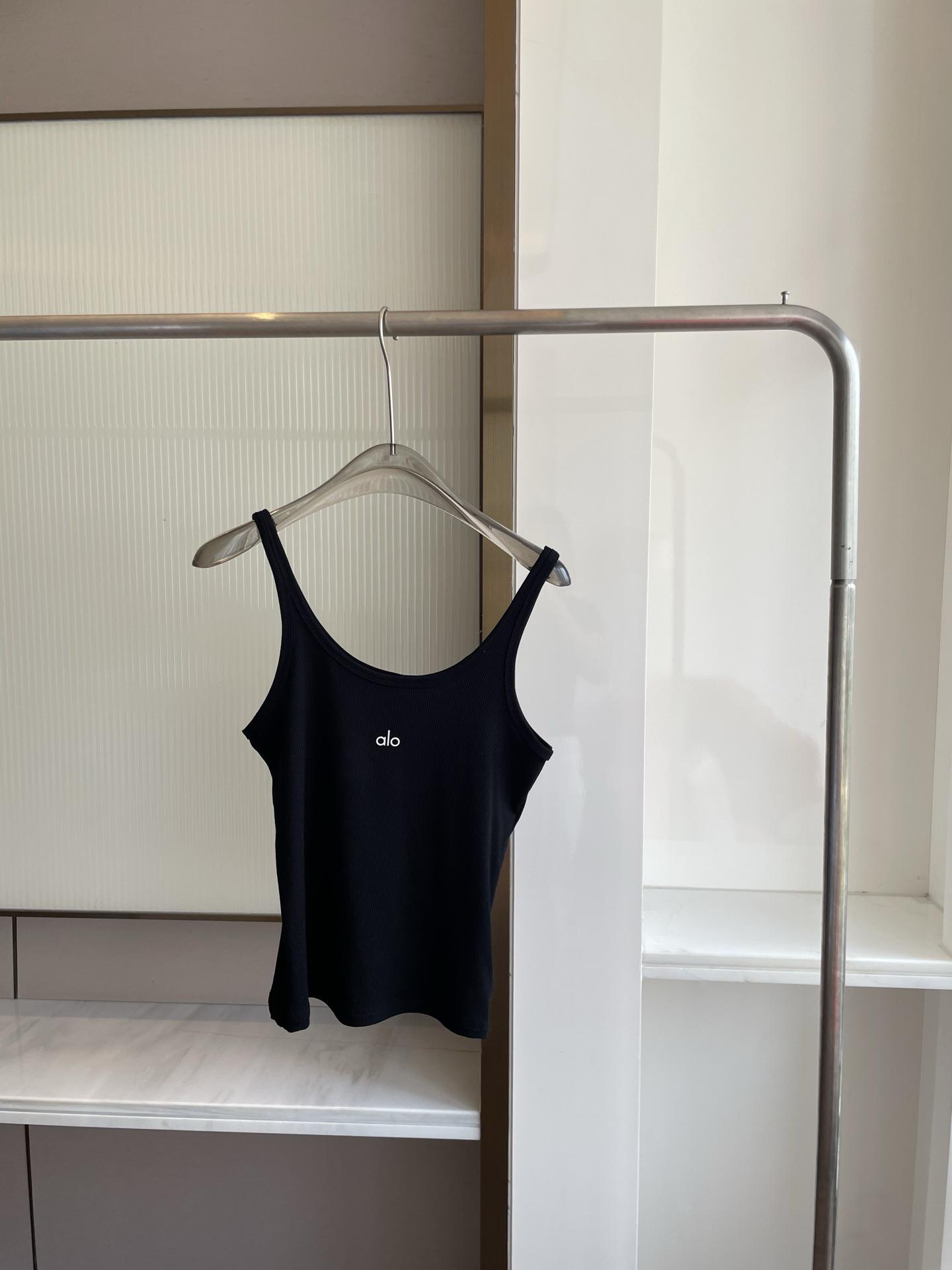 ALO Damen Figurbetontes Racerback Tanktop - Klassischer Vielseitiger Buchstabendruck Small schwarz