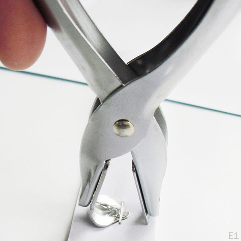 1 Piece Staple Remover Hand Held Pull For School Use