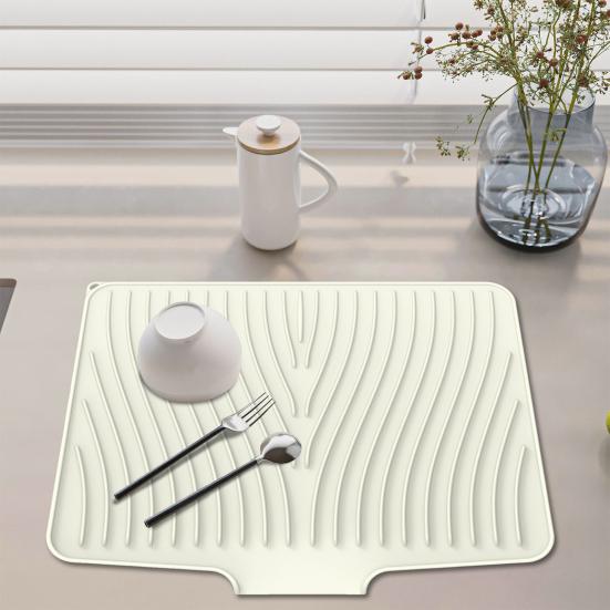 Silicone Dish Drying Mat Heat Resistant Drain Pad Sink Mat for Kitchen Counter Quick Drying Dish Mat Multifunctional Tableware Mat